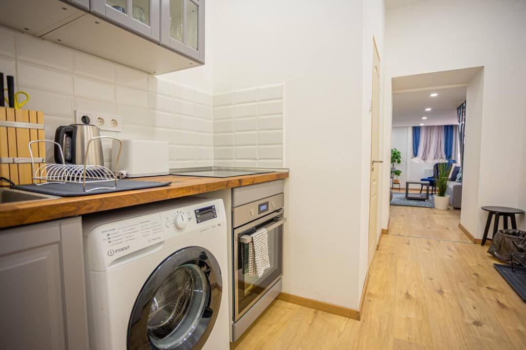Cosy Flat In The Dob Street - Sapphire Apartment Budapest Ngoại thất bức ảnh