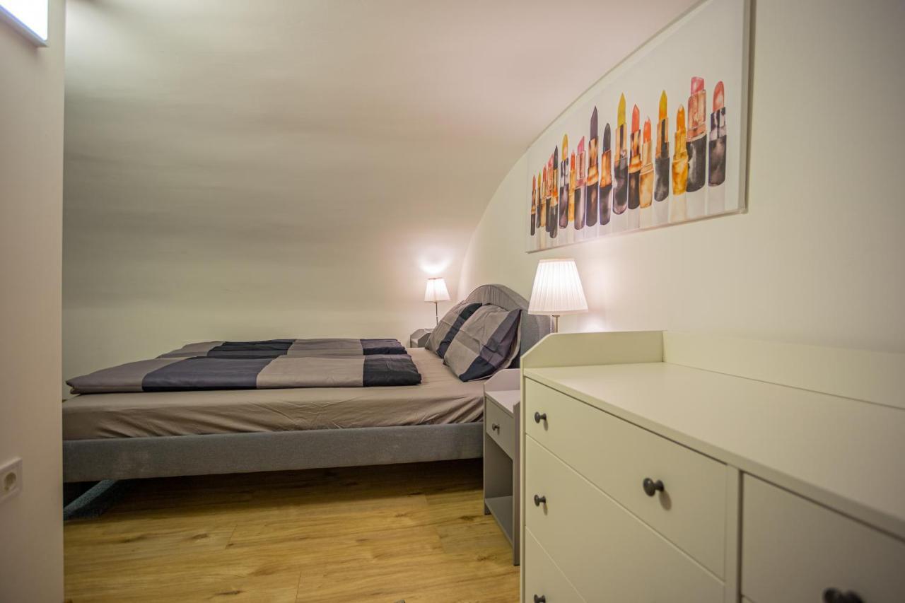 Cosy Flat In The Dob Street - Sapphire Apartment Budapest Ngoại thất bức ảnh